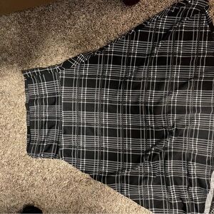 LuLaRoe Black and Gray Patterned Skirt